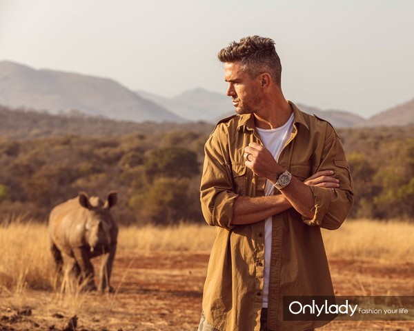 12.ʿ֪ƱƷHUBLOT뿭·ƤɭKevin PietersenSORAISave Our Rhinos Africa and India֯ЯֺڱϬţ