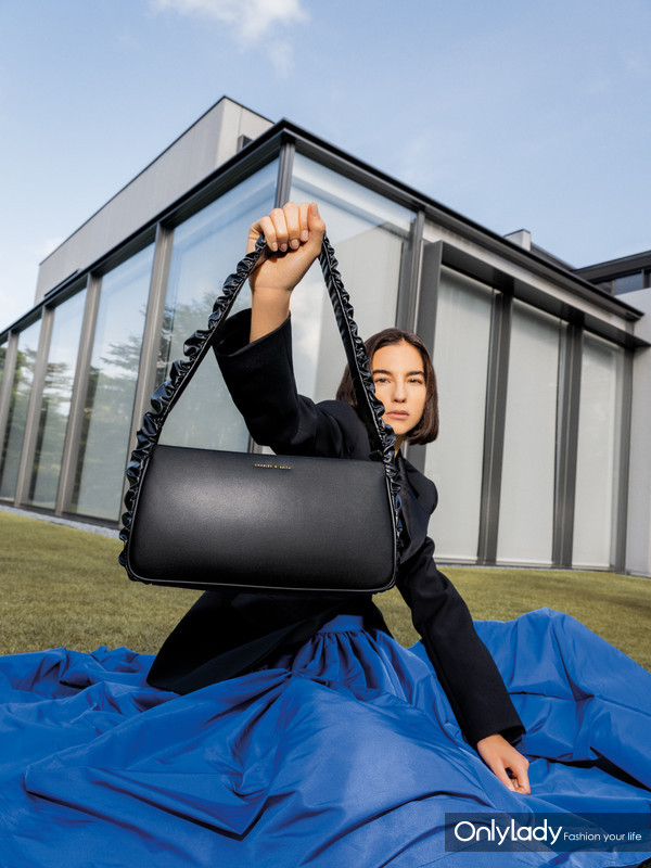CHARLES-KEITH-fall-winter-2021-campaign-16