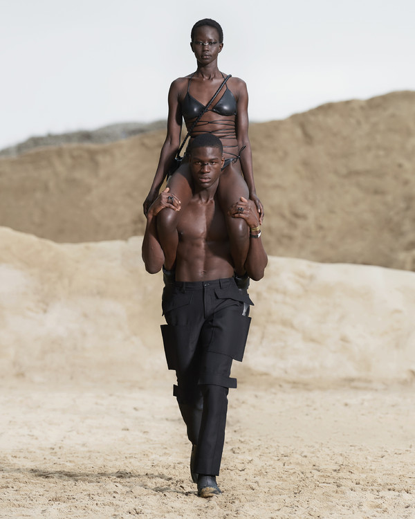 Summer 2022 Menswear Presentation Collection - Look 32A and Look 32B - Aweng and Chris