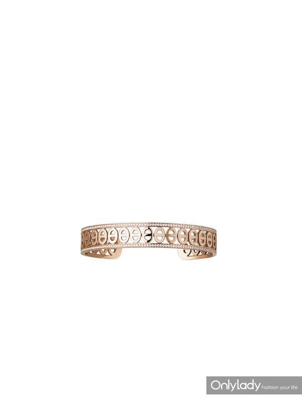 Bracelet Chaine dancre divine en or rose et diamants  Objets AH22  Hermes