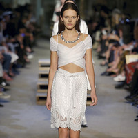 纪梵希Givenchy 带白色真丝色丁缎带的金属花朵项链